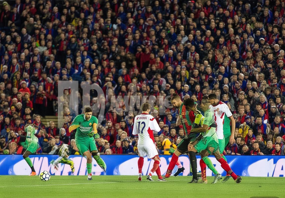 2018巴塞罗那对华伦西亚：巅峰对决的战术与激情纪实