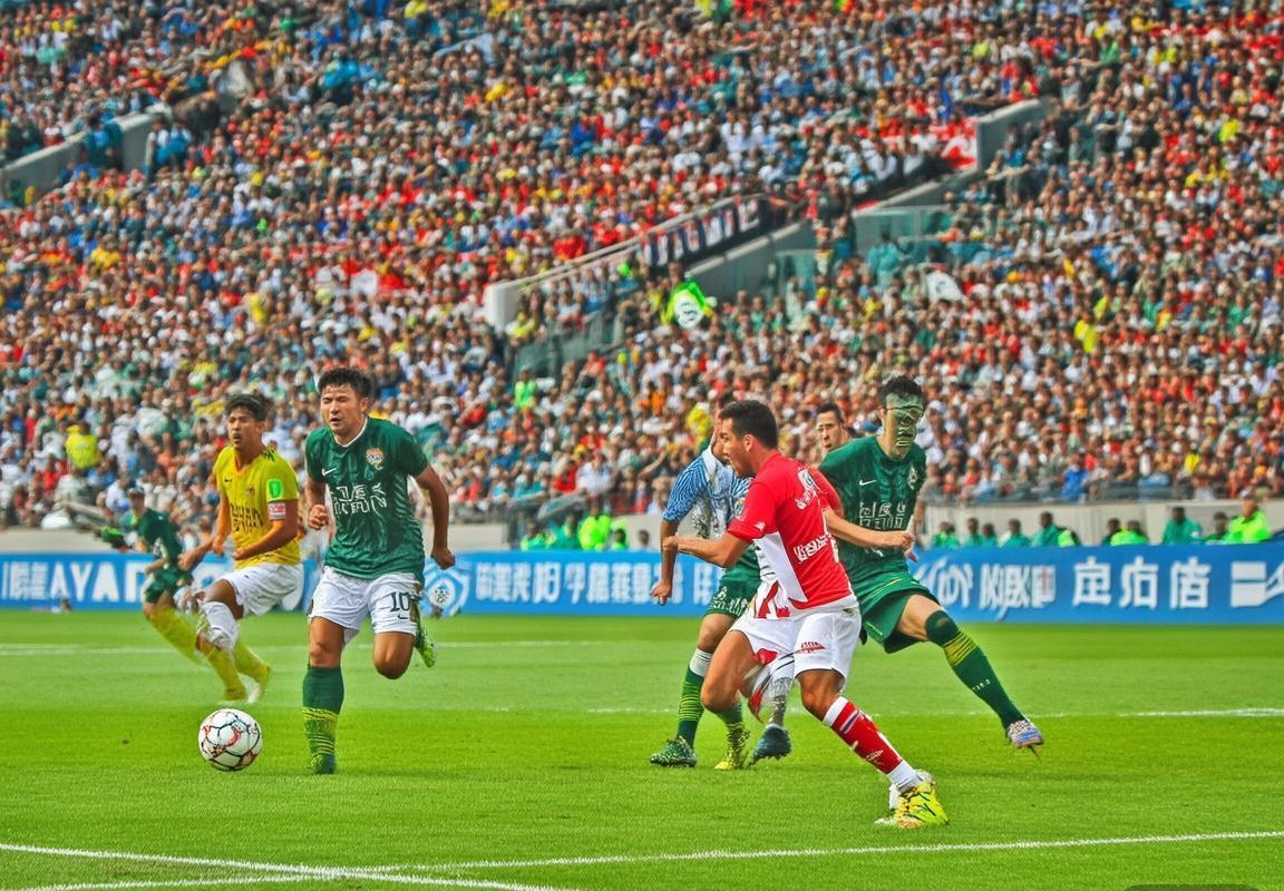 2017中超焦点战：恒大与大连一方巅峰对决回顾